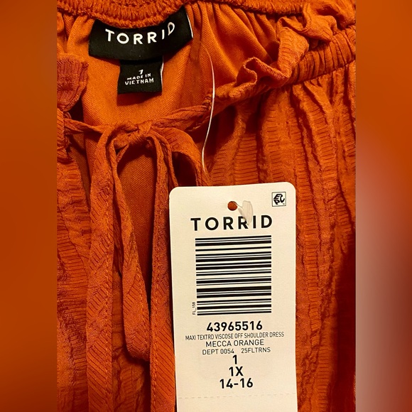 Torrid Textured Viscose Off-Shoulder Maxi Dress - Size 1X - NWT!!! - Picture 8 of 11